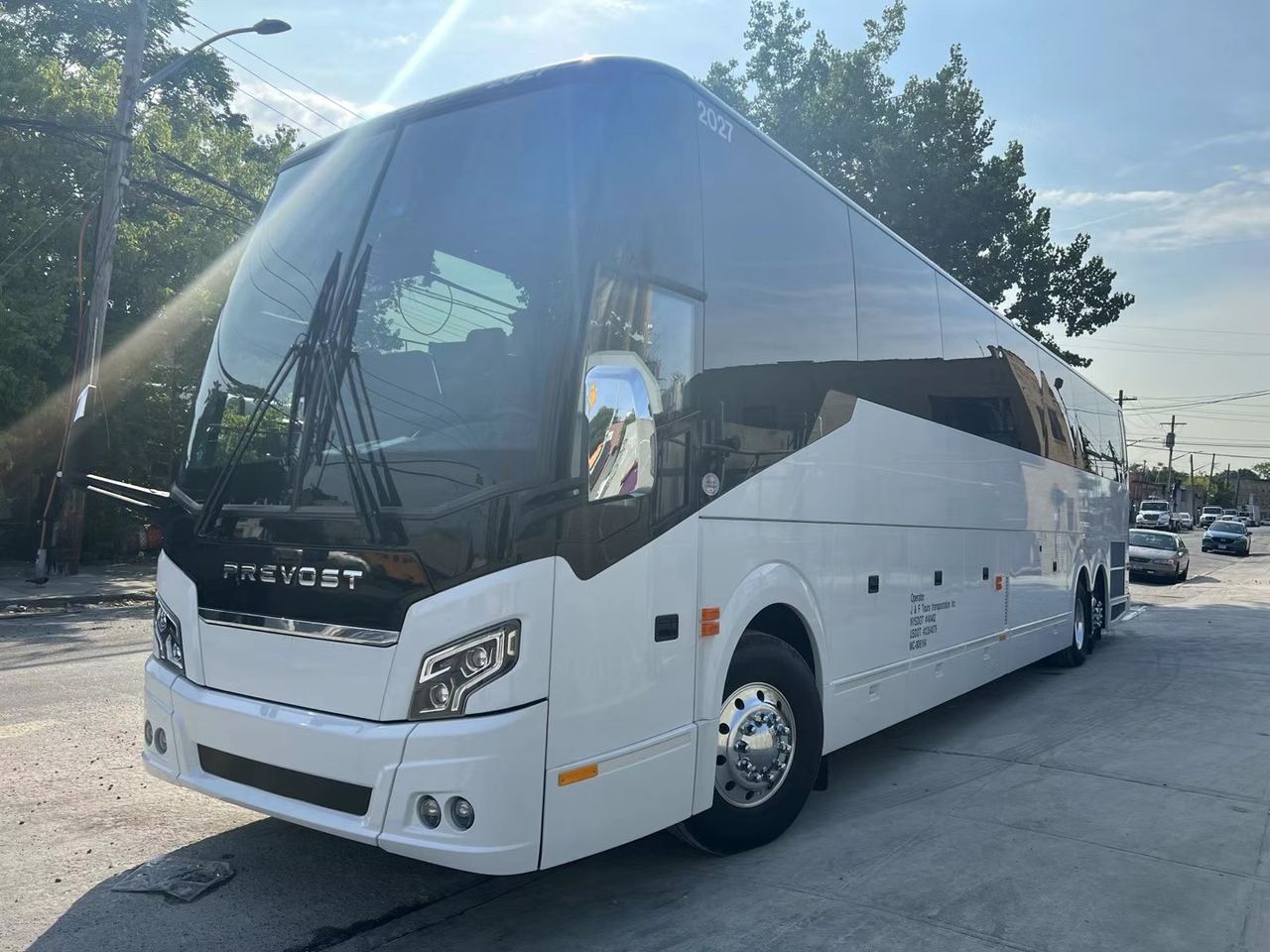 A J&F Tours Prevost motorcoach on the road in New York